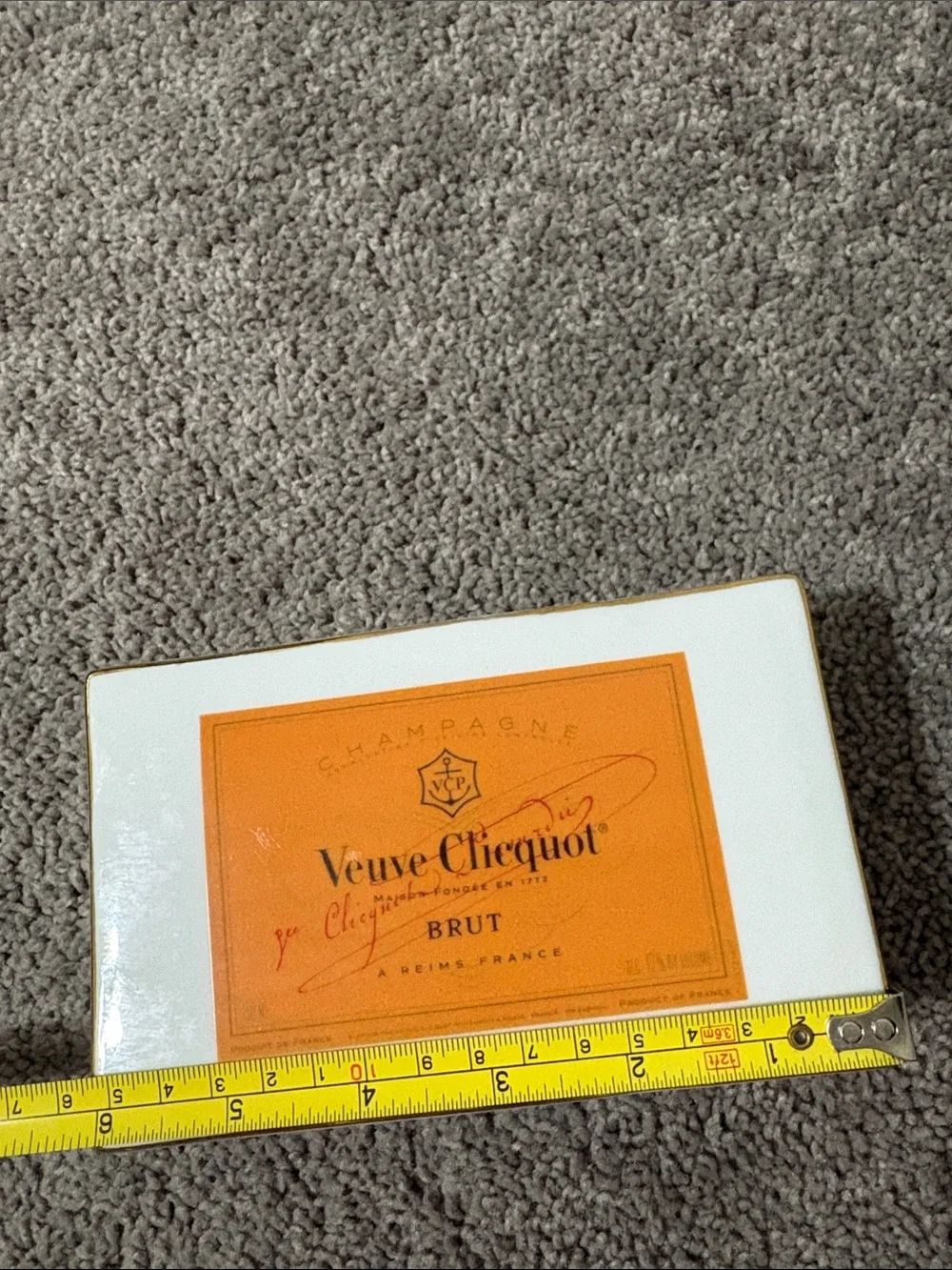 VEUVE BRUT porcelain trinket box